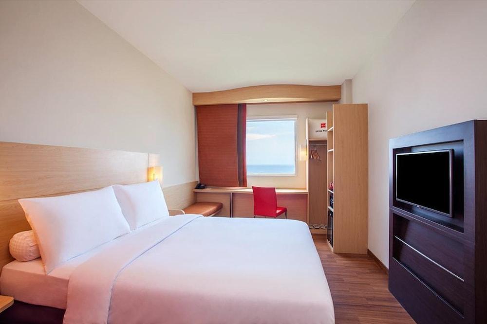 Ibis Manado City Center Boulevard Esterno foto