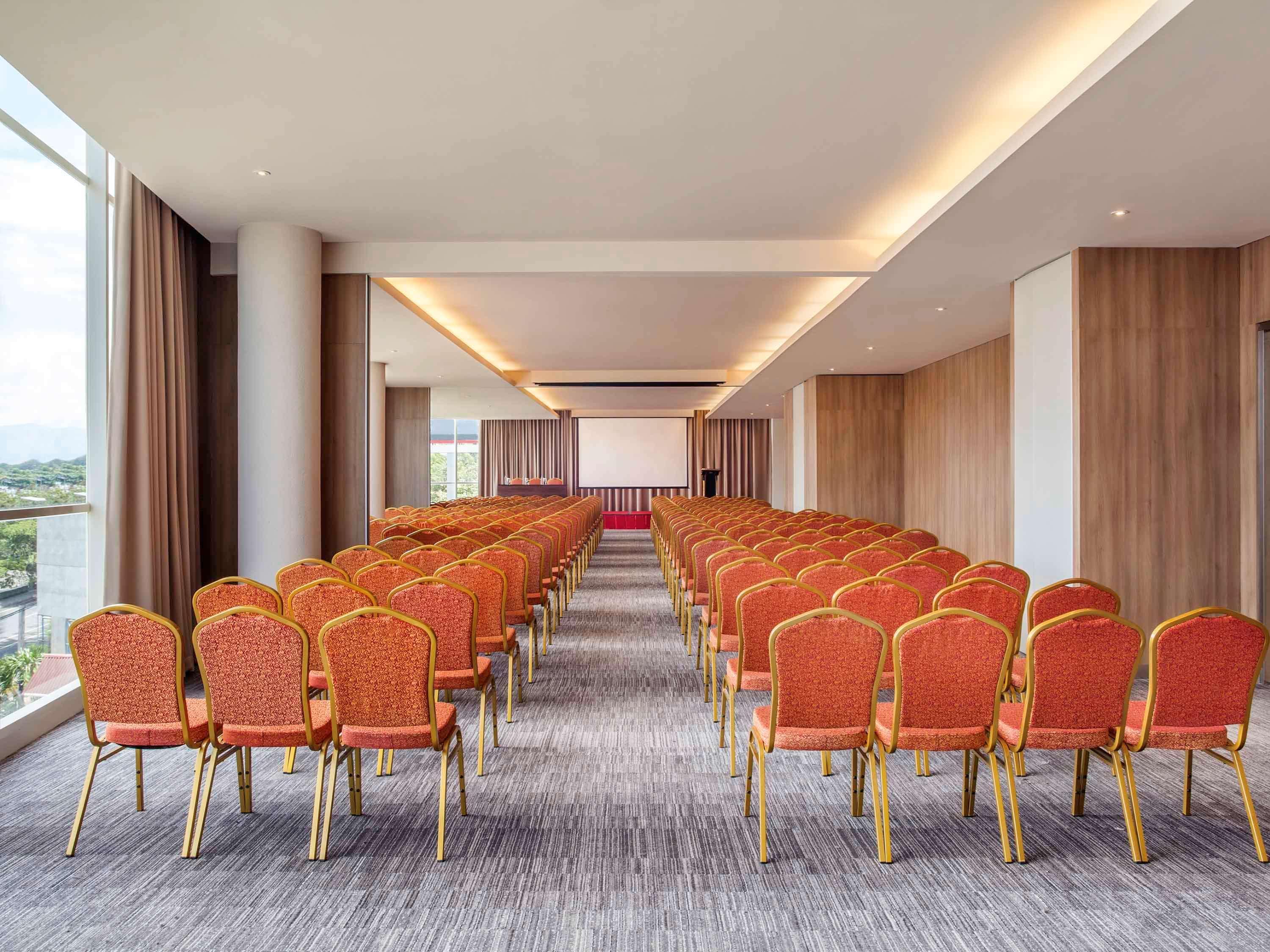 Ibis Manado City Center Boulevard Esterno foto