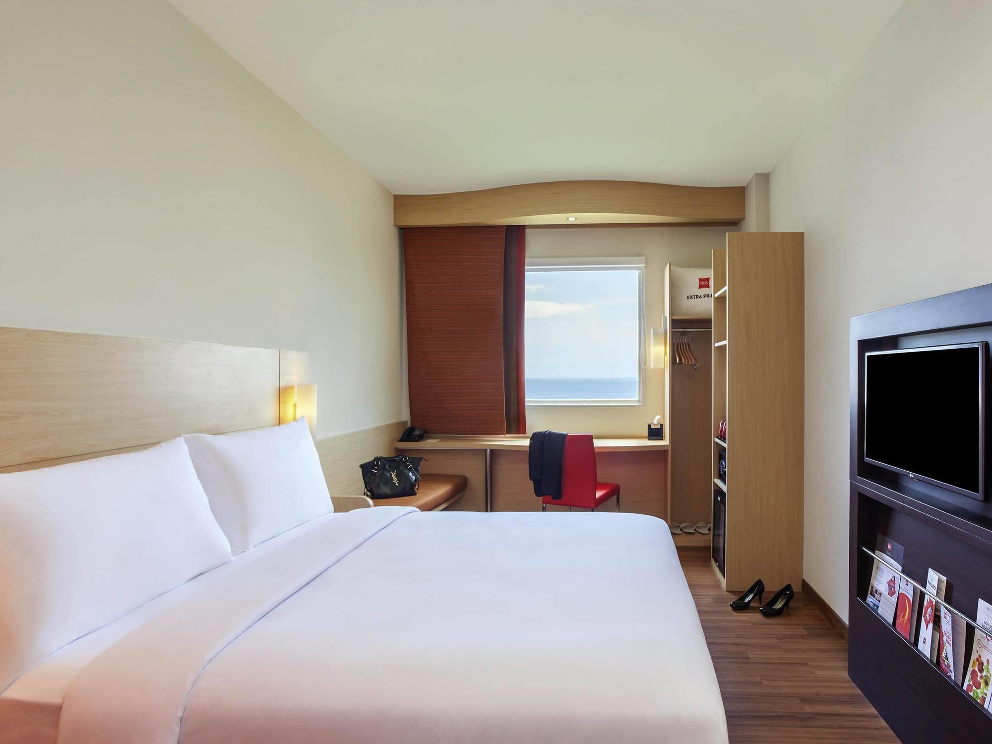 Ibis Manado City Center Boulevard Esterno foto