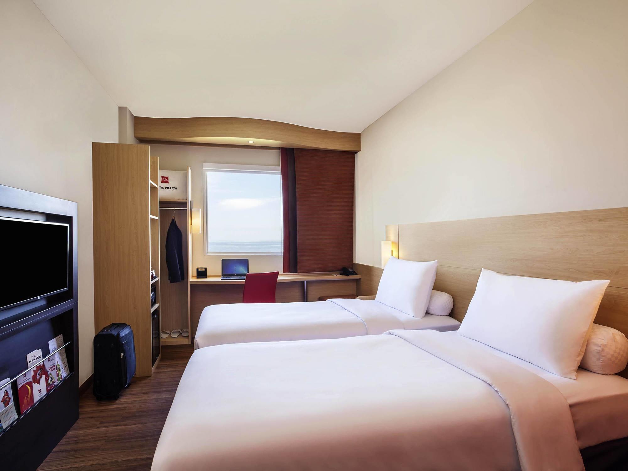 Ibis Manado City Center Boulevard Esterno foto